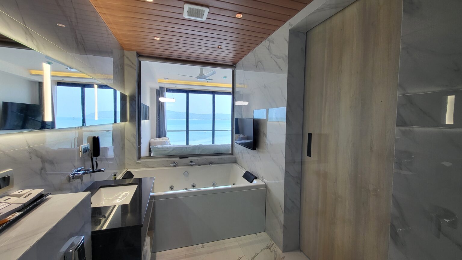 6ix Sea shore Hotel at Protblair-best 5-star hotel